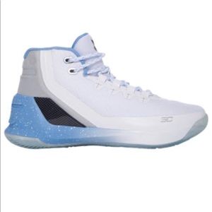 blue and white currys